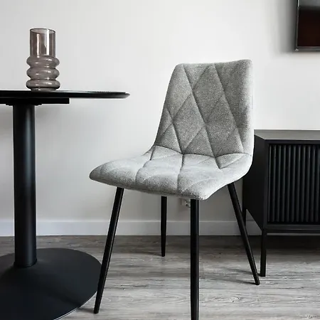 Nowolipki Modern By Bookinghost *